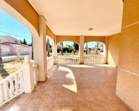 Reventa - Villa - Catral