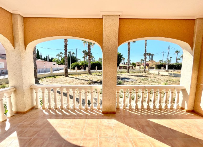 Reventa - Villa - Catral