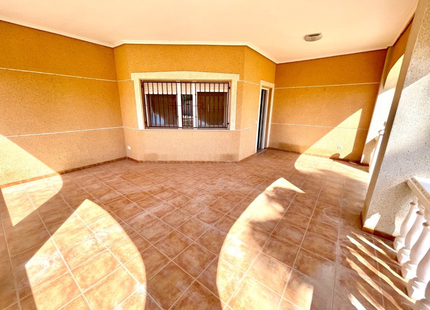 Reventa - Villa - Catral