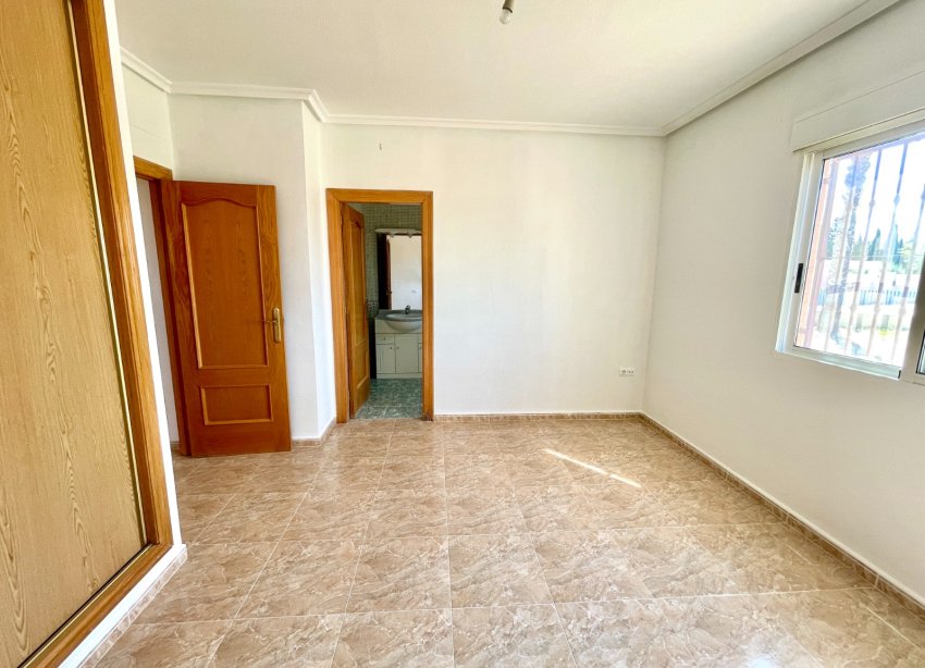 Reventa - Villa - Catral
