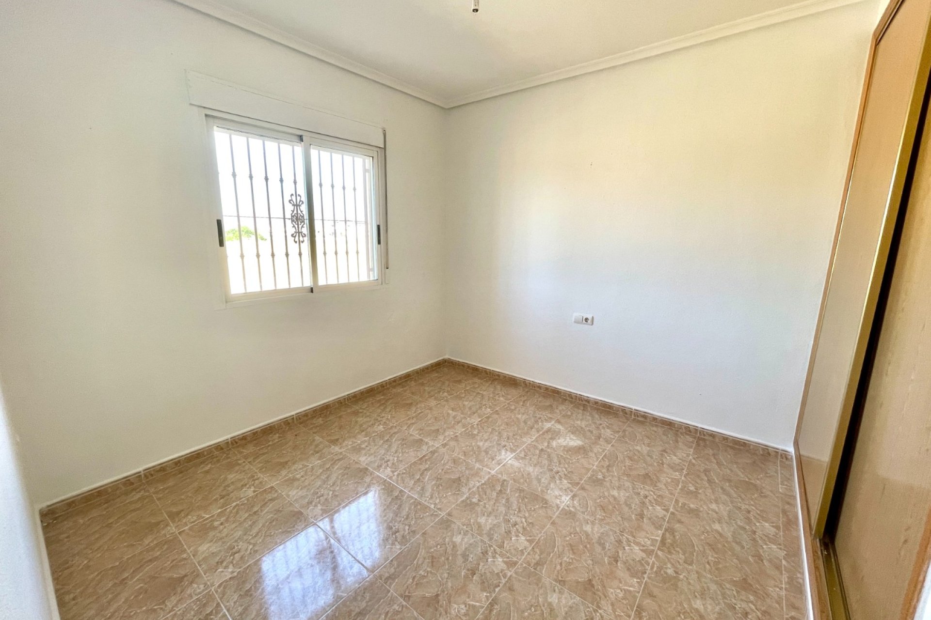 Reventa - Villa - Catral