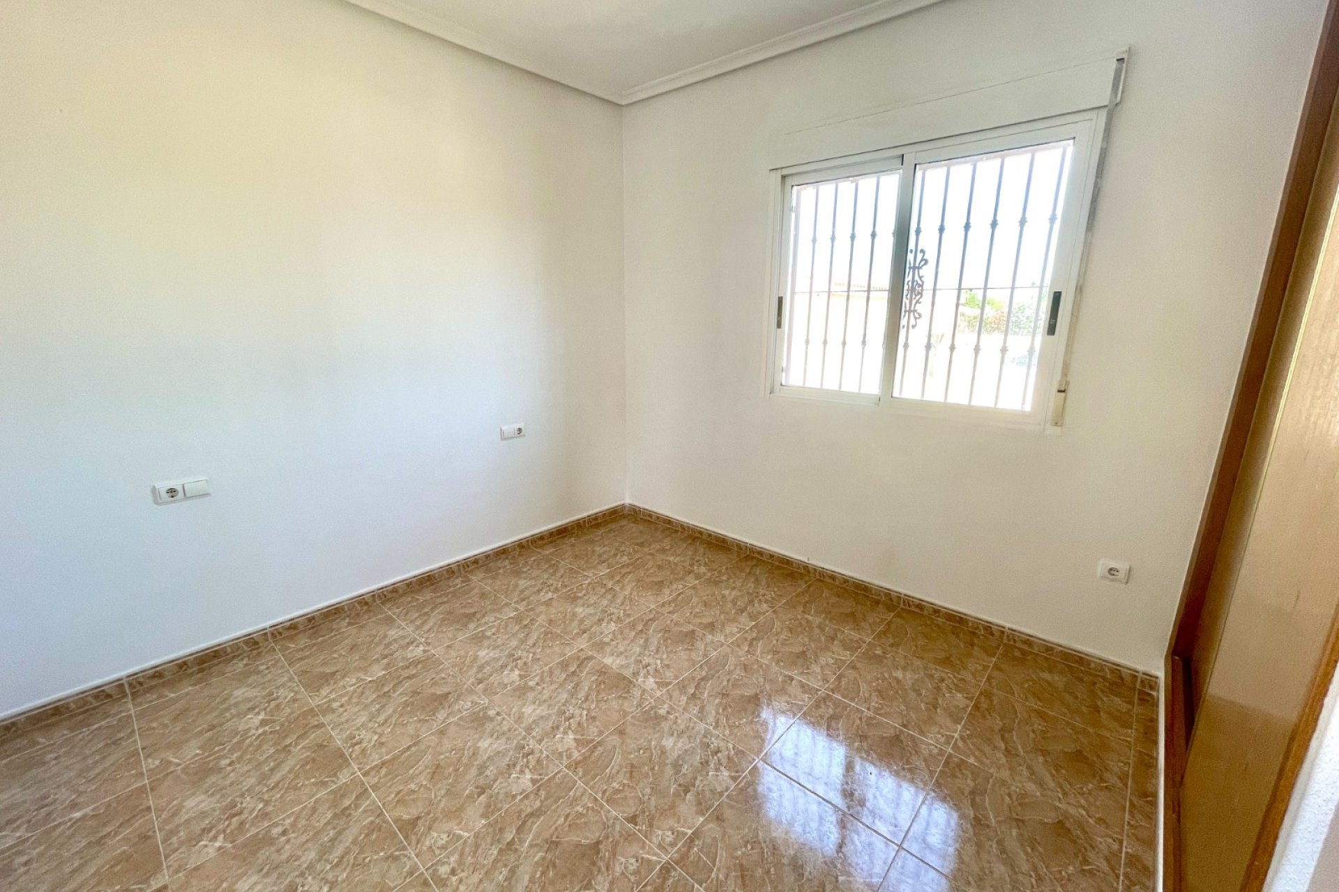 Reventa - Villa - Catral