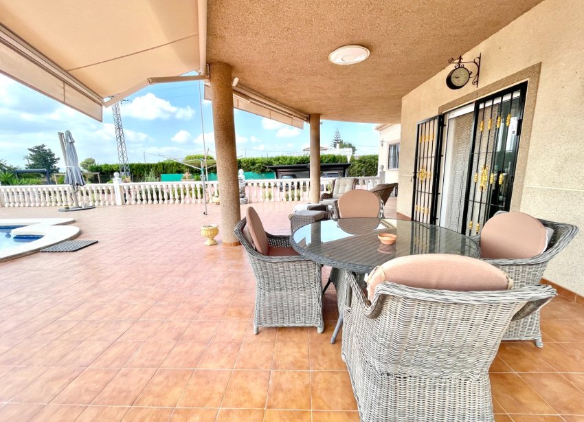 Reventa - Villa - Catral