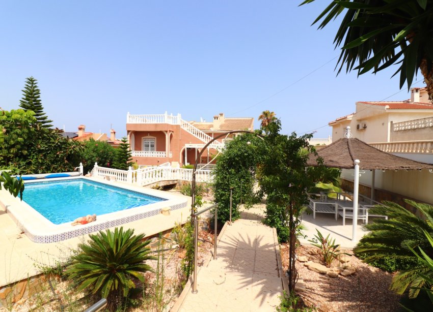 Reventa - Villa - Ciudad Quesada - La Fiesta