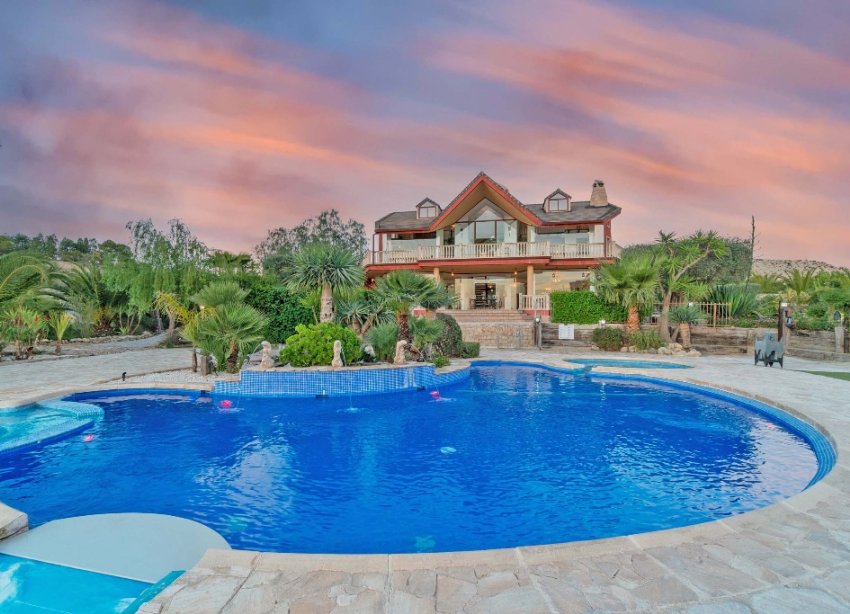 Reventa - Villa - Costa Blanca - Orihuela Costa