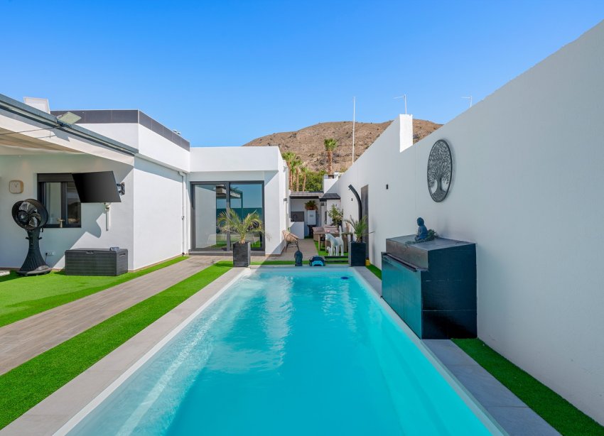 Reventa - Villa - Fortuna - Urbanizacion Las Kalendas