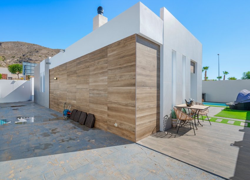 Reventa - Villa - Fortuna - Urbanizacion Las Kalendas