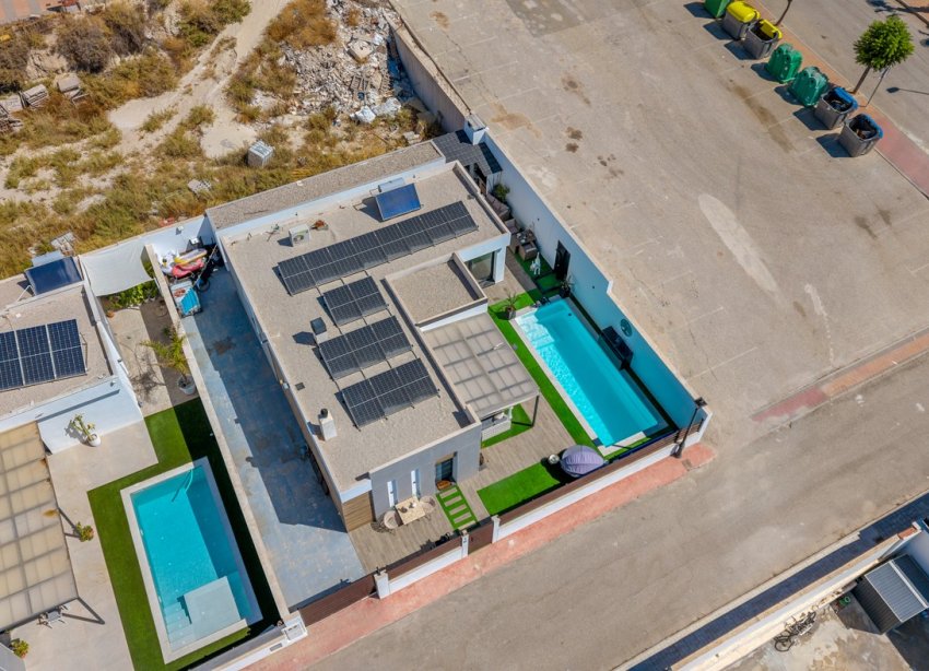 Reventa - Villa - Fortuna - Urbanizacion Las Kalendas