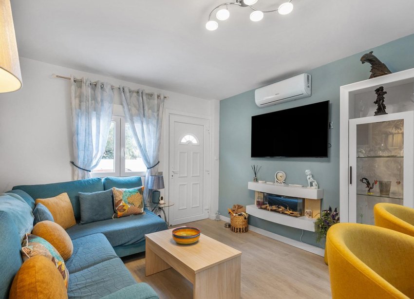 Reventa - Villa - Guardamar del Segura - Urbanizaciones