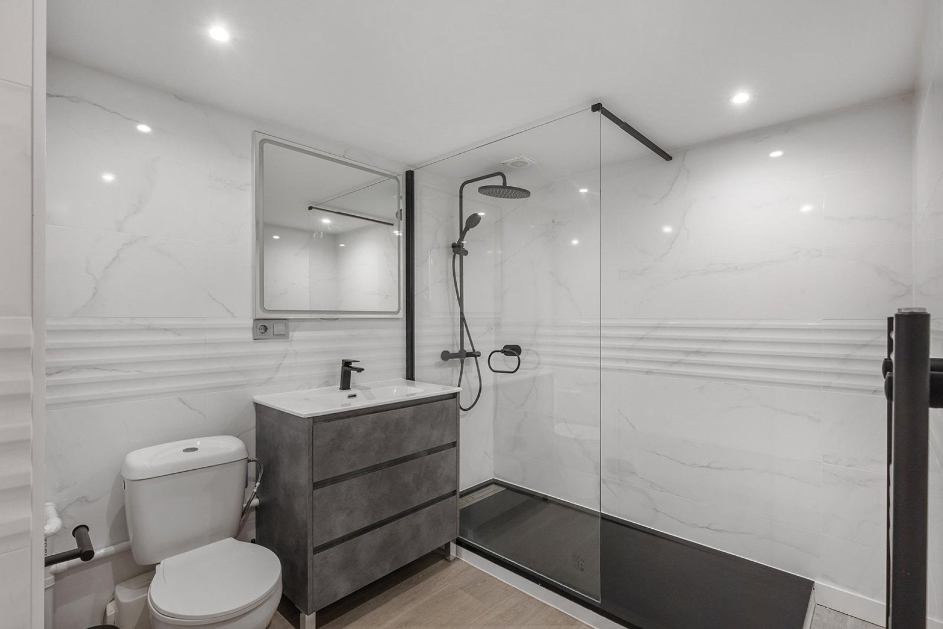 Reventa - Villa - Guardamar del Segura - Urbanizaciones