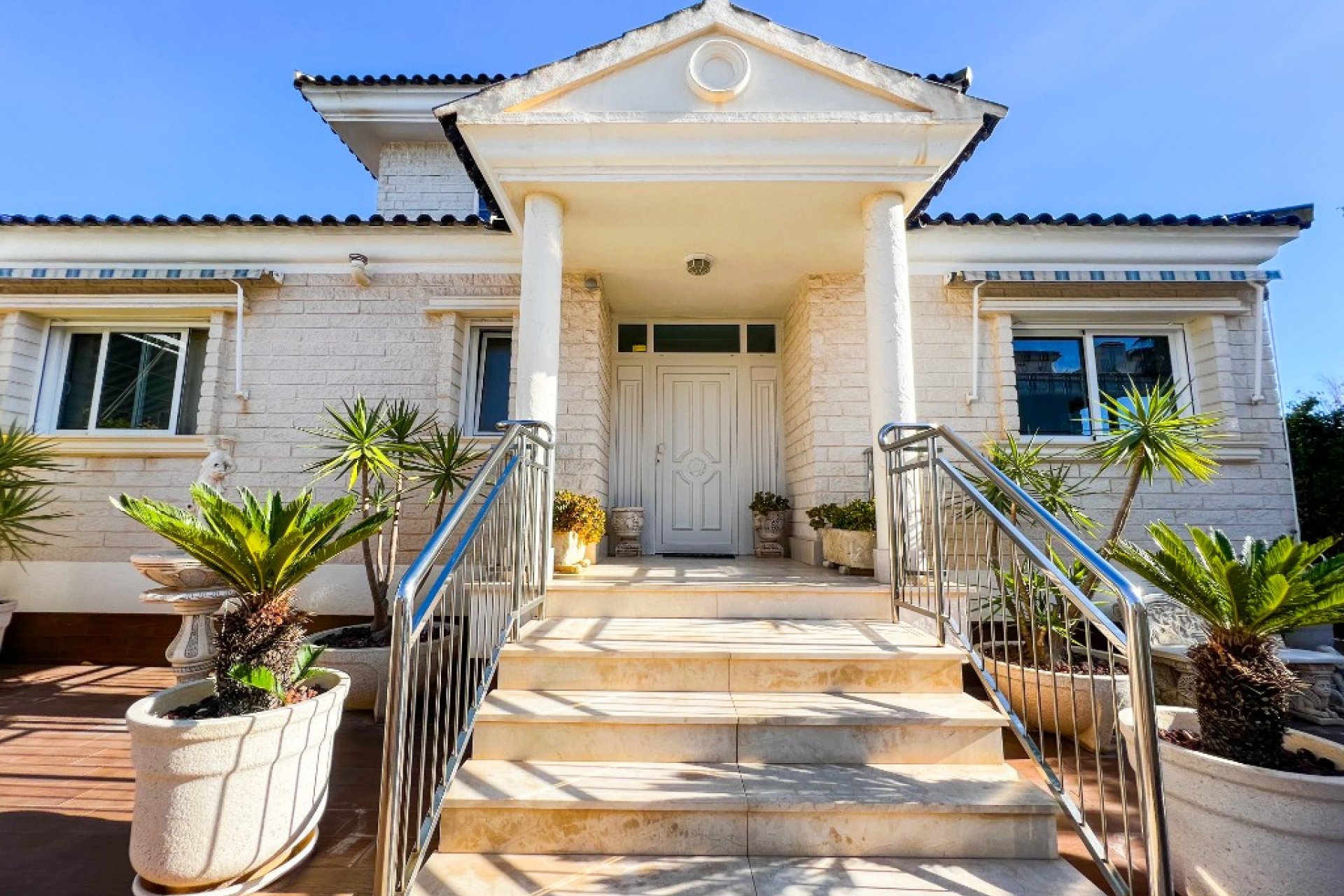 Reventa - Villa - La Mata