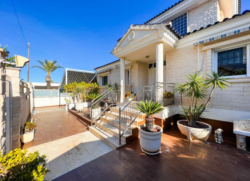 Reventa - Villa - La Mata