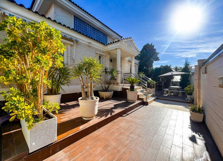 Reventa - Villa - La Mata