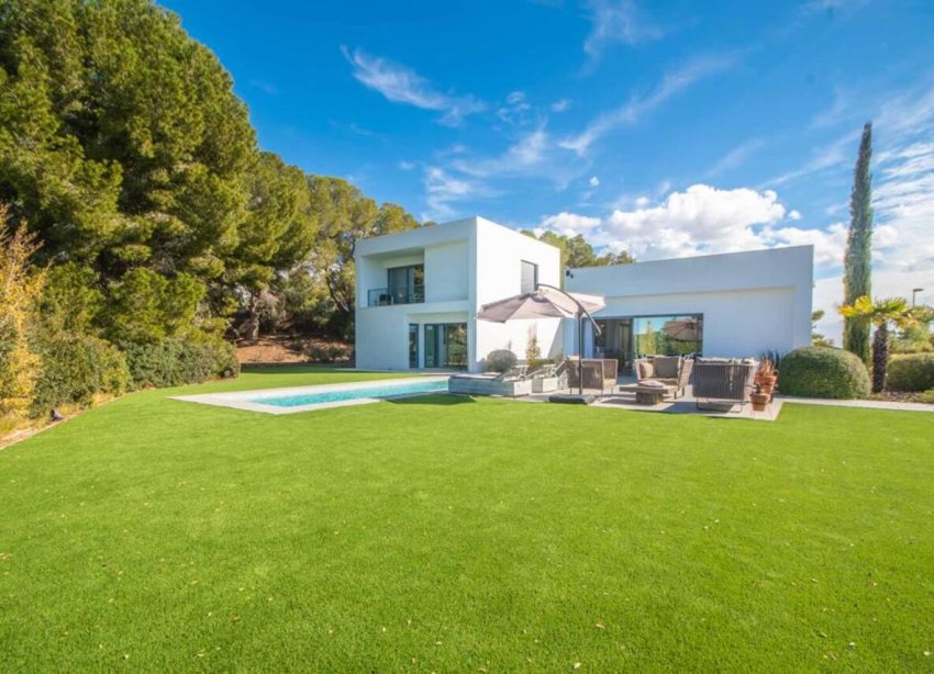 Reventa - Villa - Las Colinas Golf - Costa Blanca
