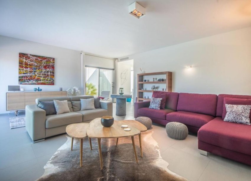 Reventa - Villa - Las Colinas Golf - Costa Blanca