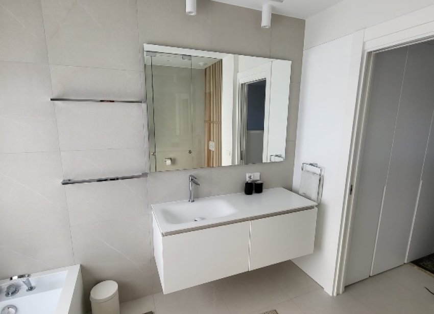 Reventa - Villa - Las Colinas - Las Colinas Golf