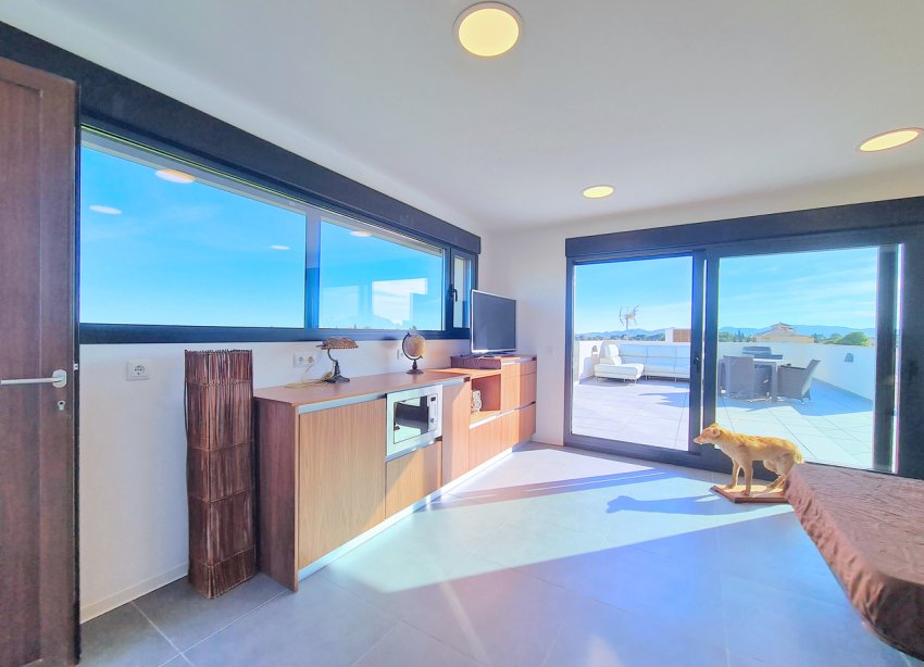 Reventa - Villa - Los Alcazares - Los Alcázares