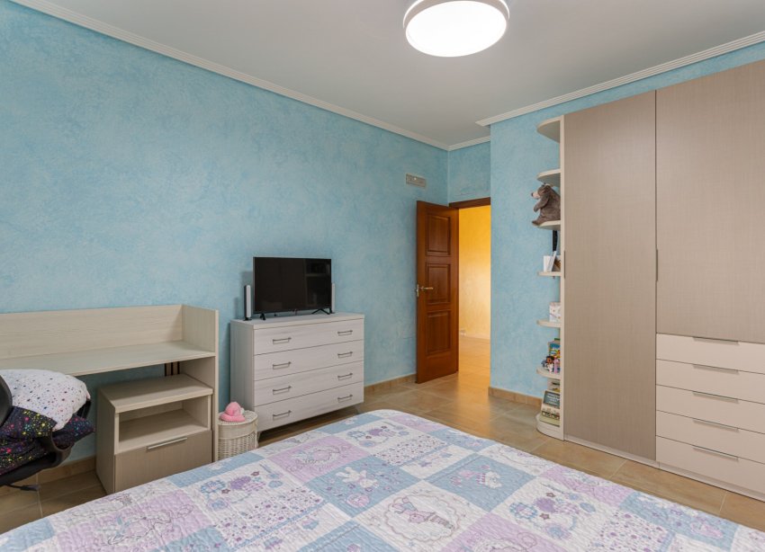 Reventa - Villa - Los Montesinos - La Herrada