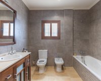 Reventa - Villa - Los Montesinos - La Herrada