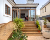 Reventa - Villa - Los Montesinos - La Herrada