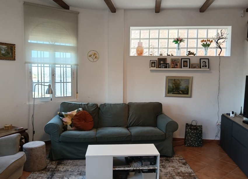 Reventa - Villa - Los Montesinos - La Herrada