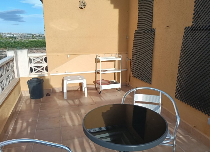 Reventa - Villa - Los Montesinos - La Herrada