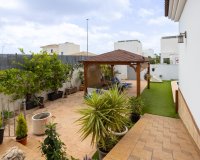 Reventa - Villa - Los Montesinos - La Herrada