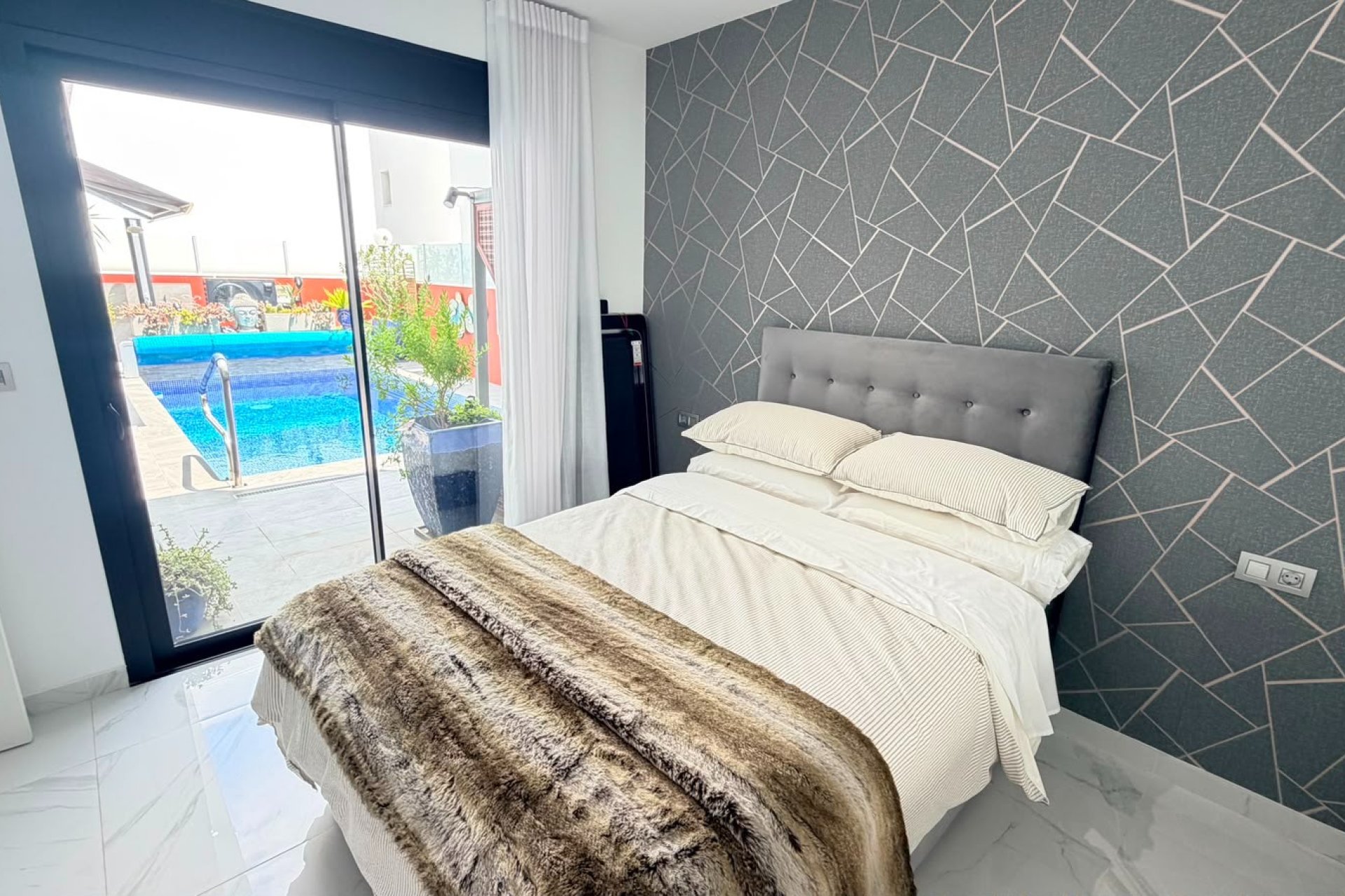 Reventa - Villa - Los Montesinos - La Herrada
