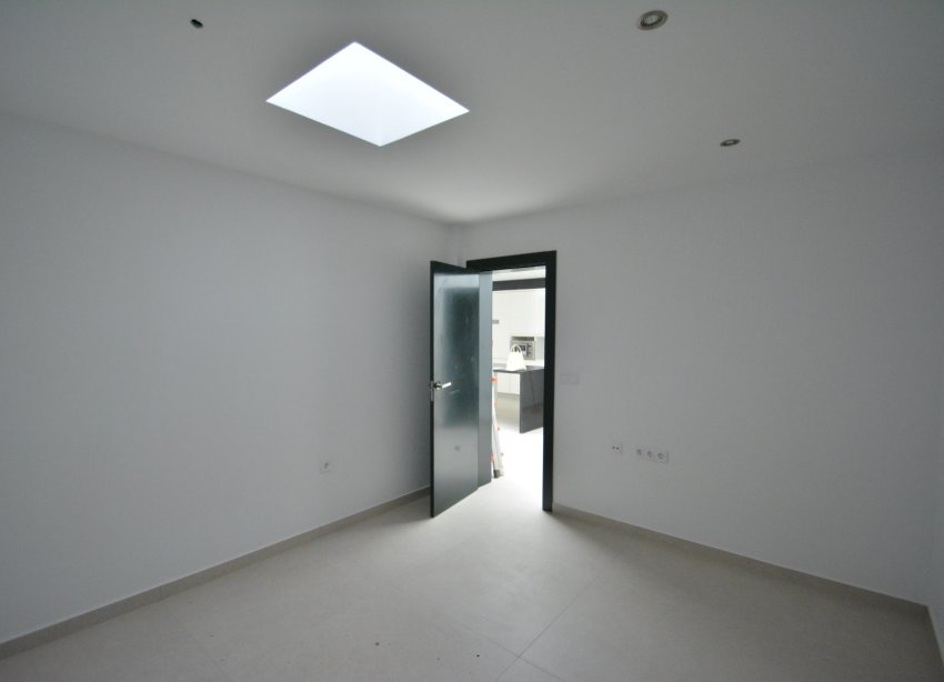 Reventa - Villa - Los Montesinos - LOS MONTESINOS