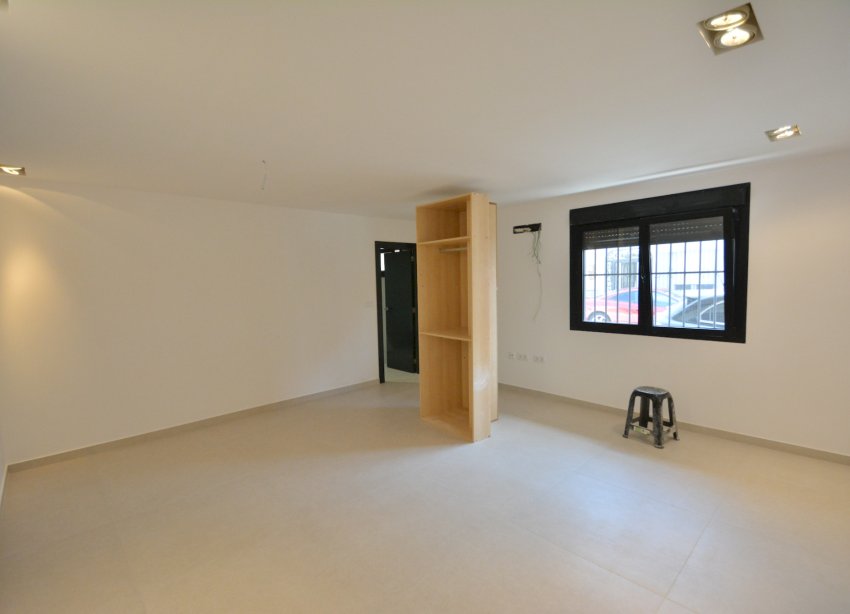 Reventa - Villa - Los Montesinos - LOS MONTESINOS