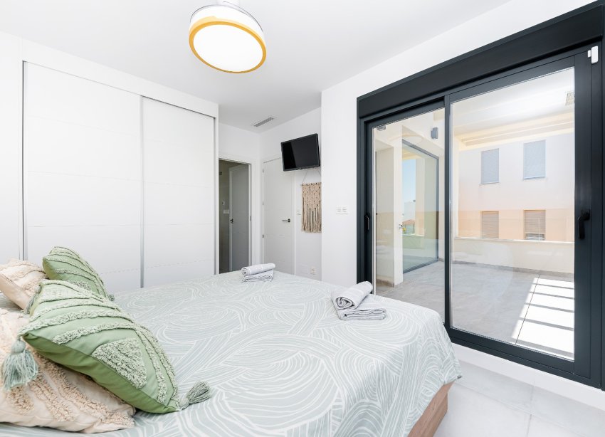 Reventa - Villa - Los Montesinos