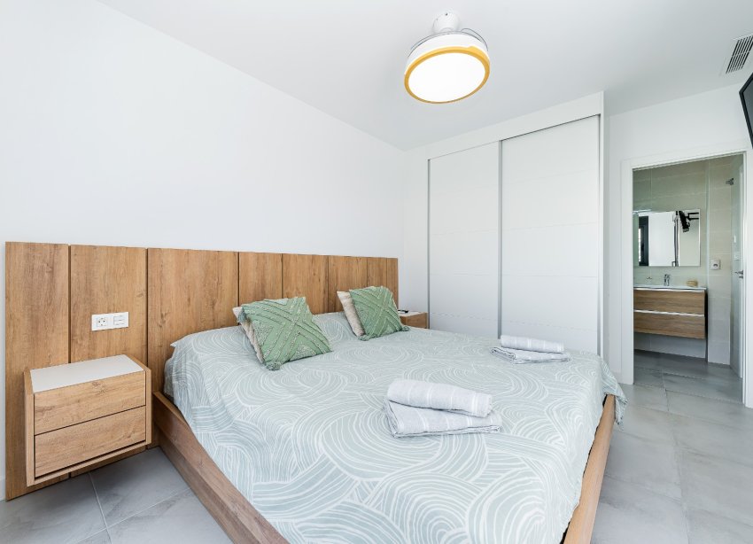 Reventa - Villa - Los Montesinos