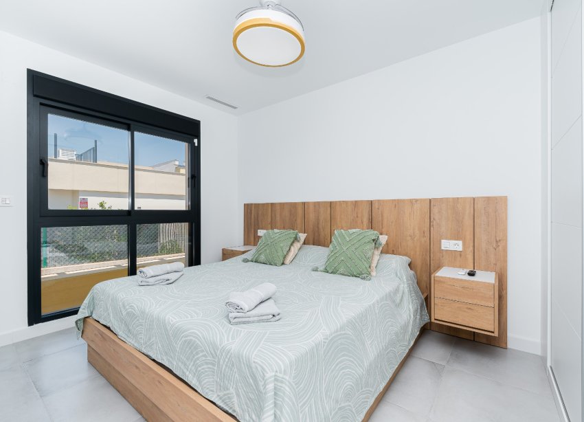 Reventa - Villa - Los Montesinos