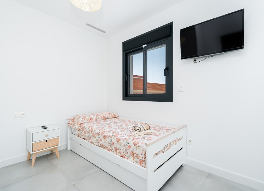 Reventa - Villa - Los Montesinos