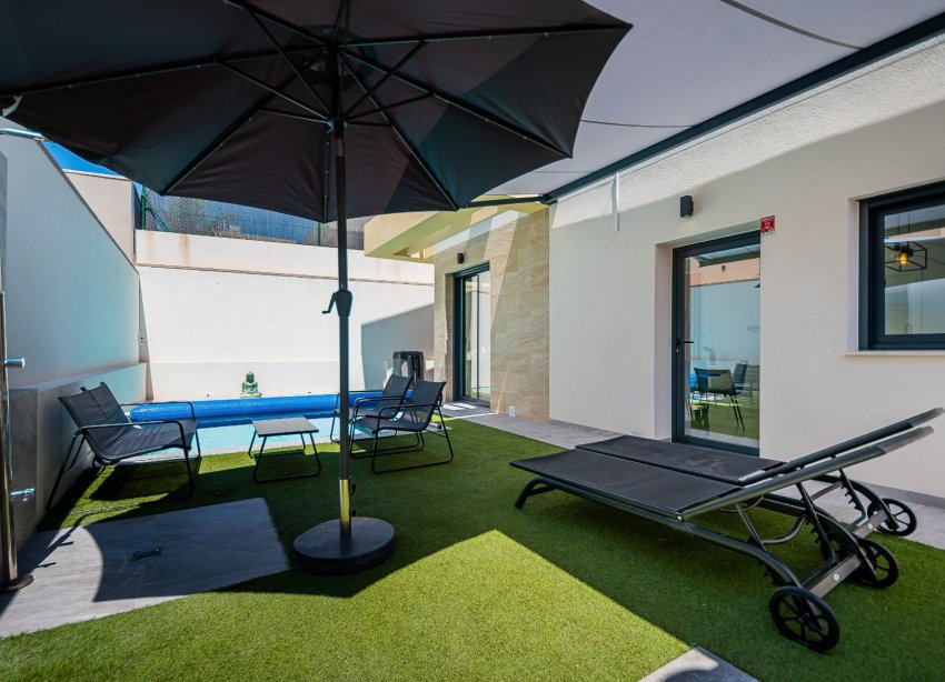 Reventa - Villa - Los Montesinos