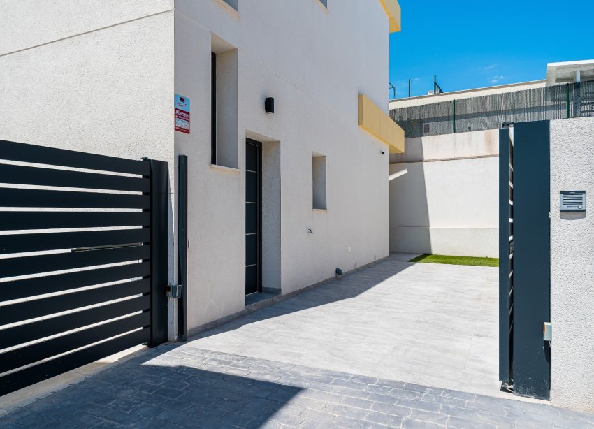 Reventa - Villa - Los Montesinos