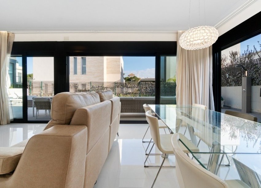 Reventa - Villa - Orihuela Costa - Agua Marina