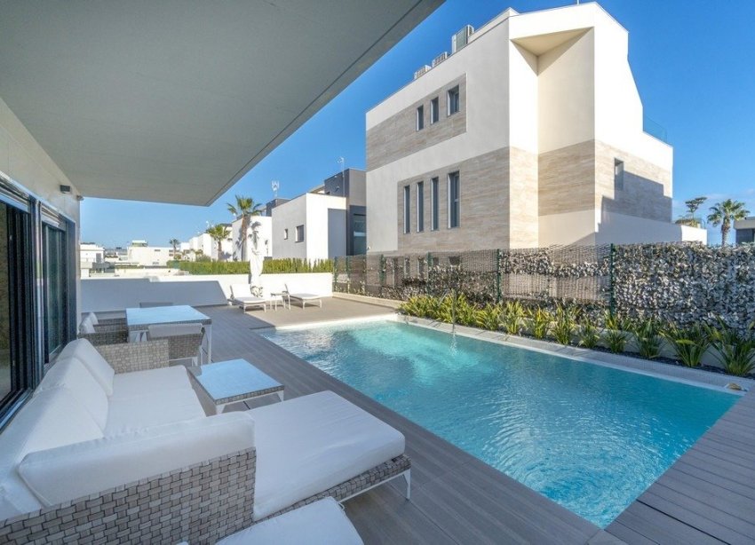 Reventa - Villa - Orihuela Costa - Agua Marina