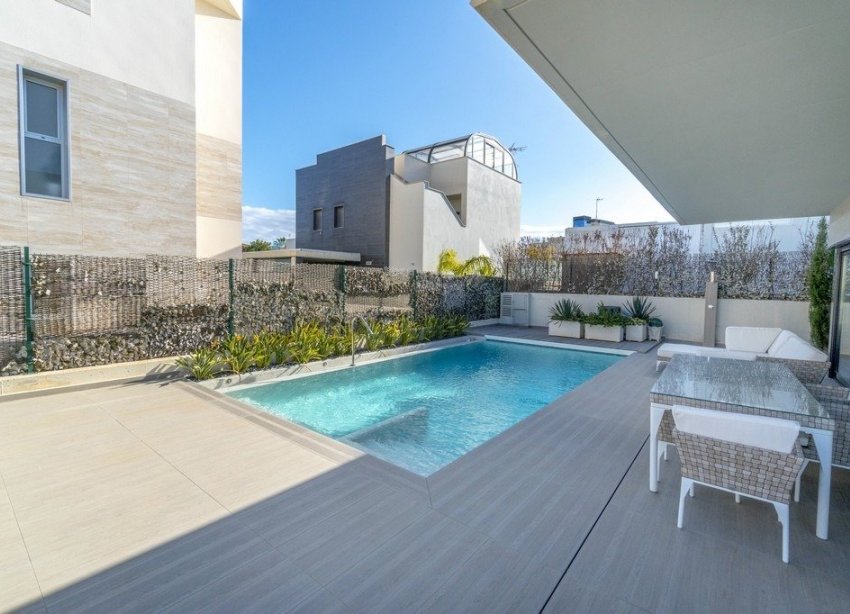 Reventa - Villa - Orihuela Costa - Agua Marina