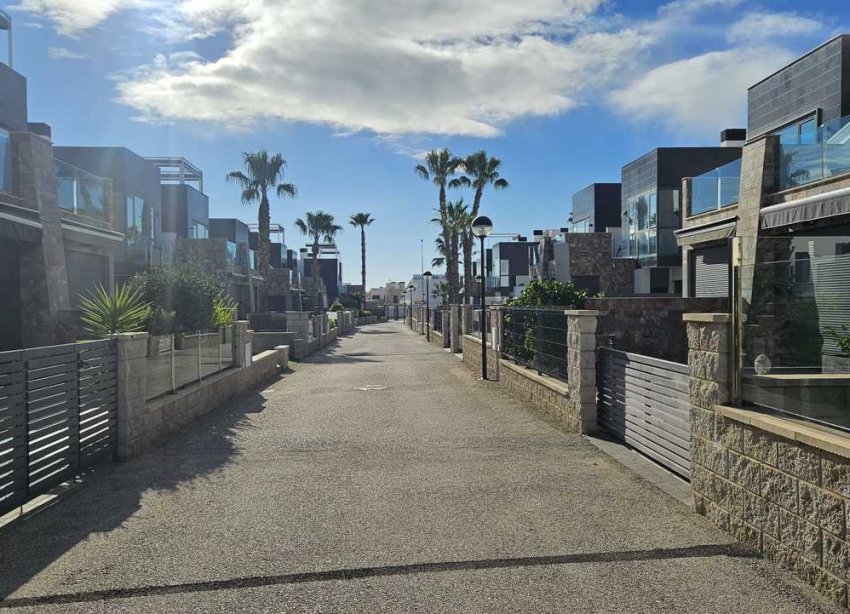 Reventa - Villa - Orihuela Costa - Cabo Roig