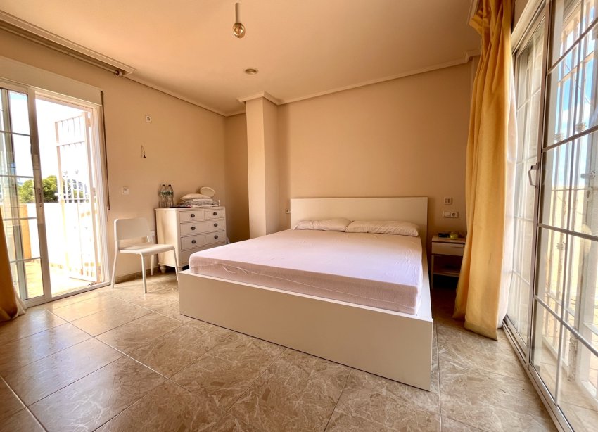 Reventa - Villa - Orihuela Costa - La Zenia