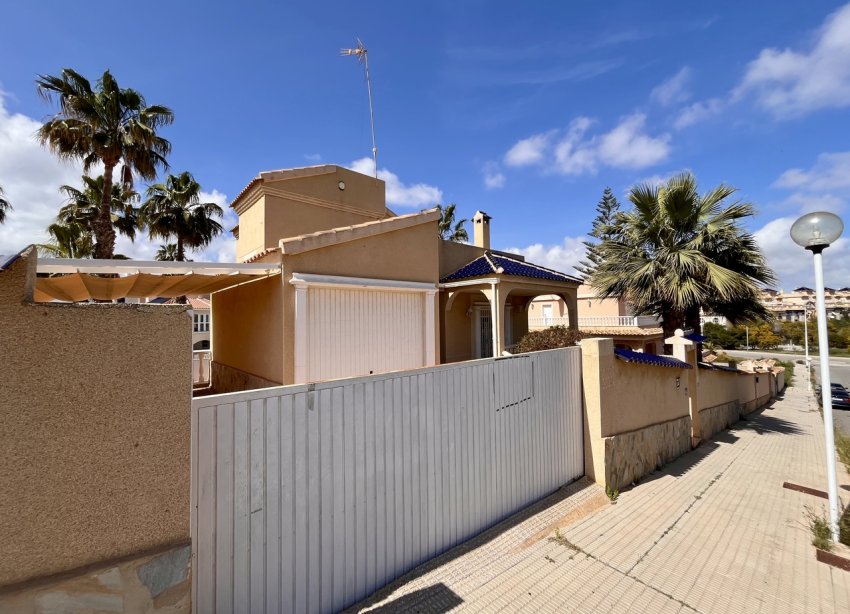 Reventa - Villa - Orihuela Costa - La Zenia