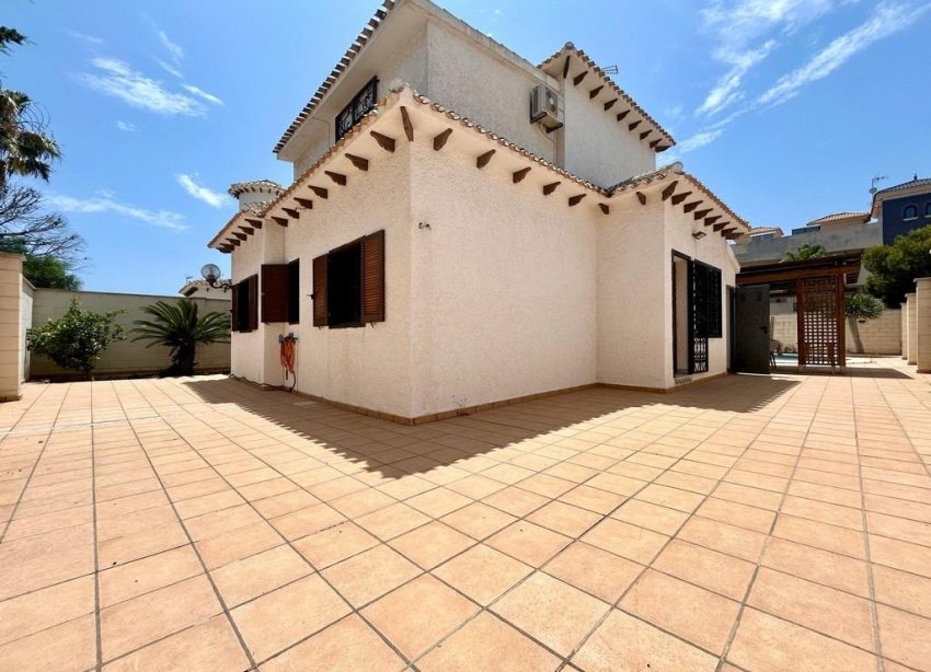 Reventa - Villa - Orihuela Costa - La Zenia