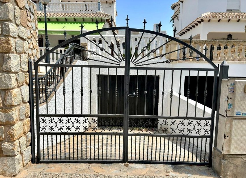 Reventa - Villa - Orihuela Costa - La Zenia