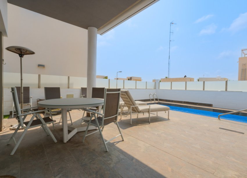 Reventa - Villa - Orihuela Costa - La Zenia