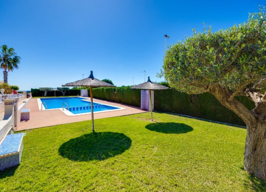 Reventa - Villa - Orihuela Costa - La Zenia