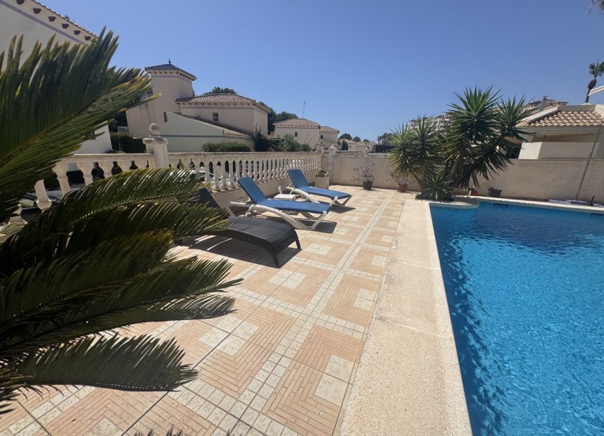 Reventa - Villa - Orihuela Costa - Las Ramblas Golf