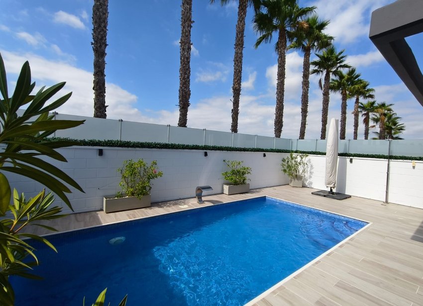 Reventa - Villa - Orihuela Costa - Lomas de Cabo Roig
