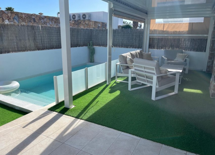 Reventa - Villa - Orihuela Costa - Lomas de Cabo Roig