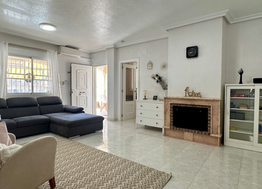 Reventa - Villa - Orihuela Costa - Los Altos